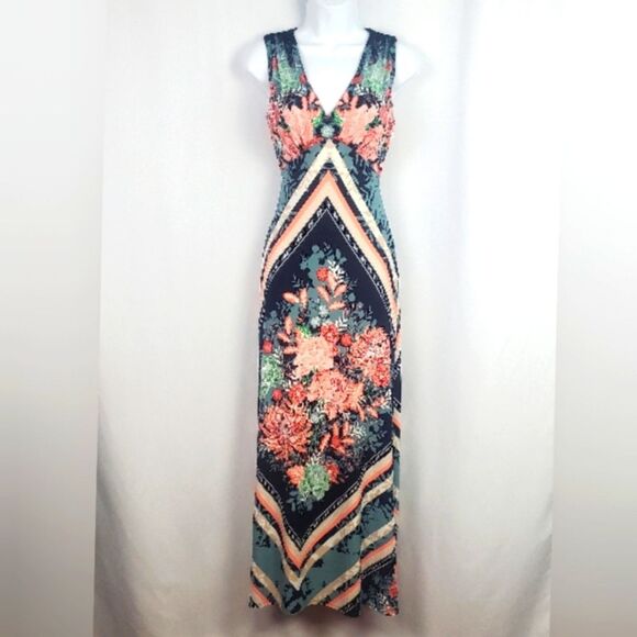 MAGGY LONDON Maxi Dress - Picture 2 of 10